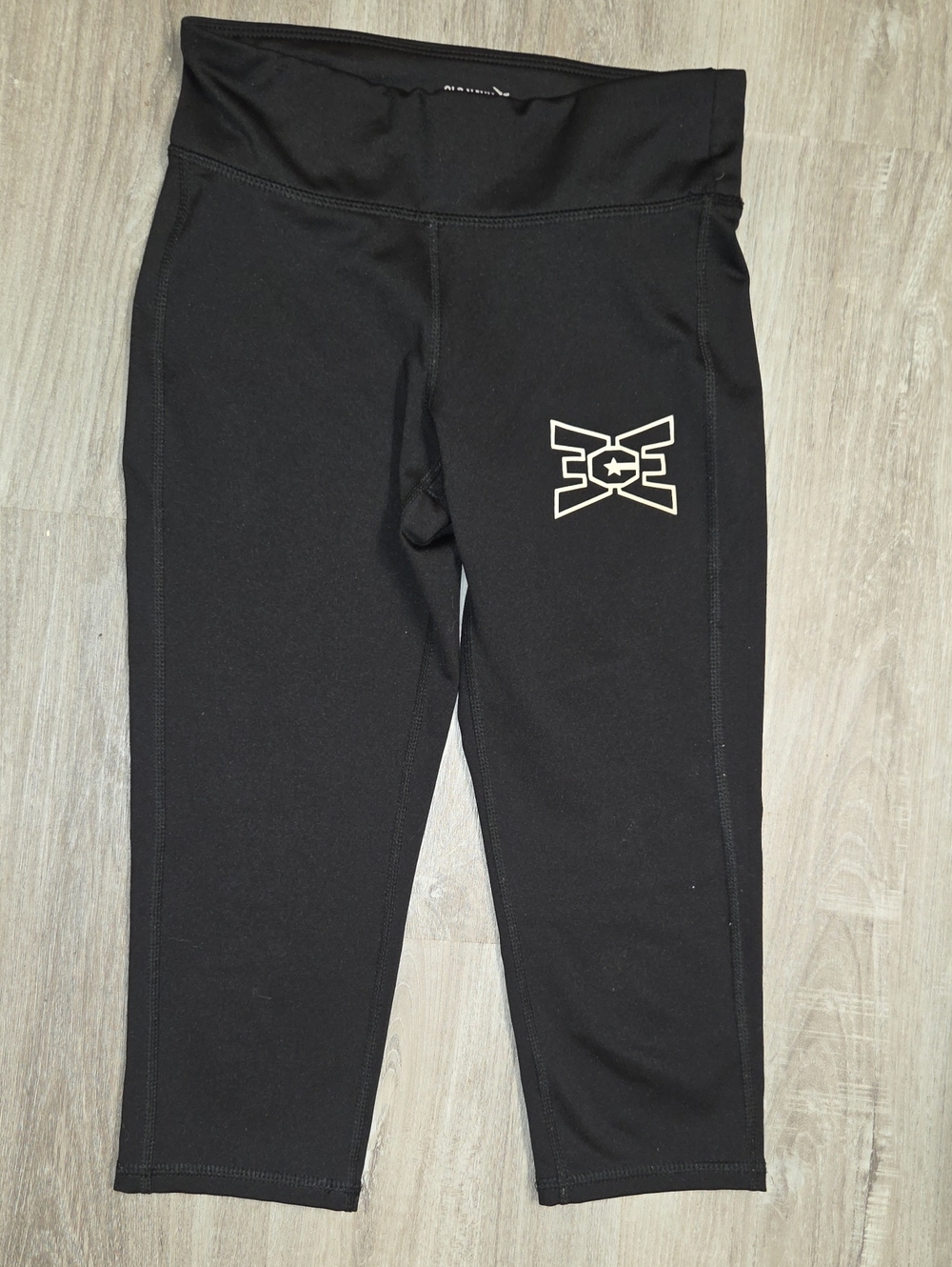 Old Navy Black Capri Leggings with White Logo
